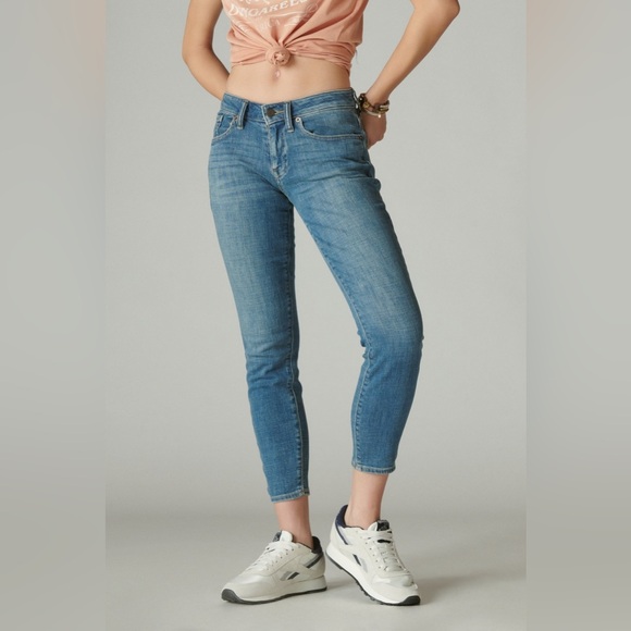Lucky Jeans size 8/28 Skinny Lolita medium wash - Picture 1 of 7